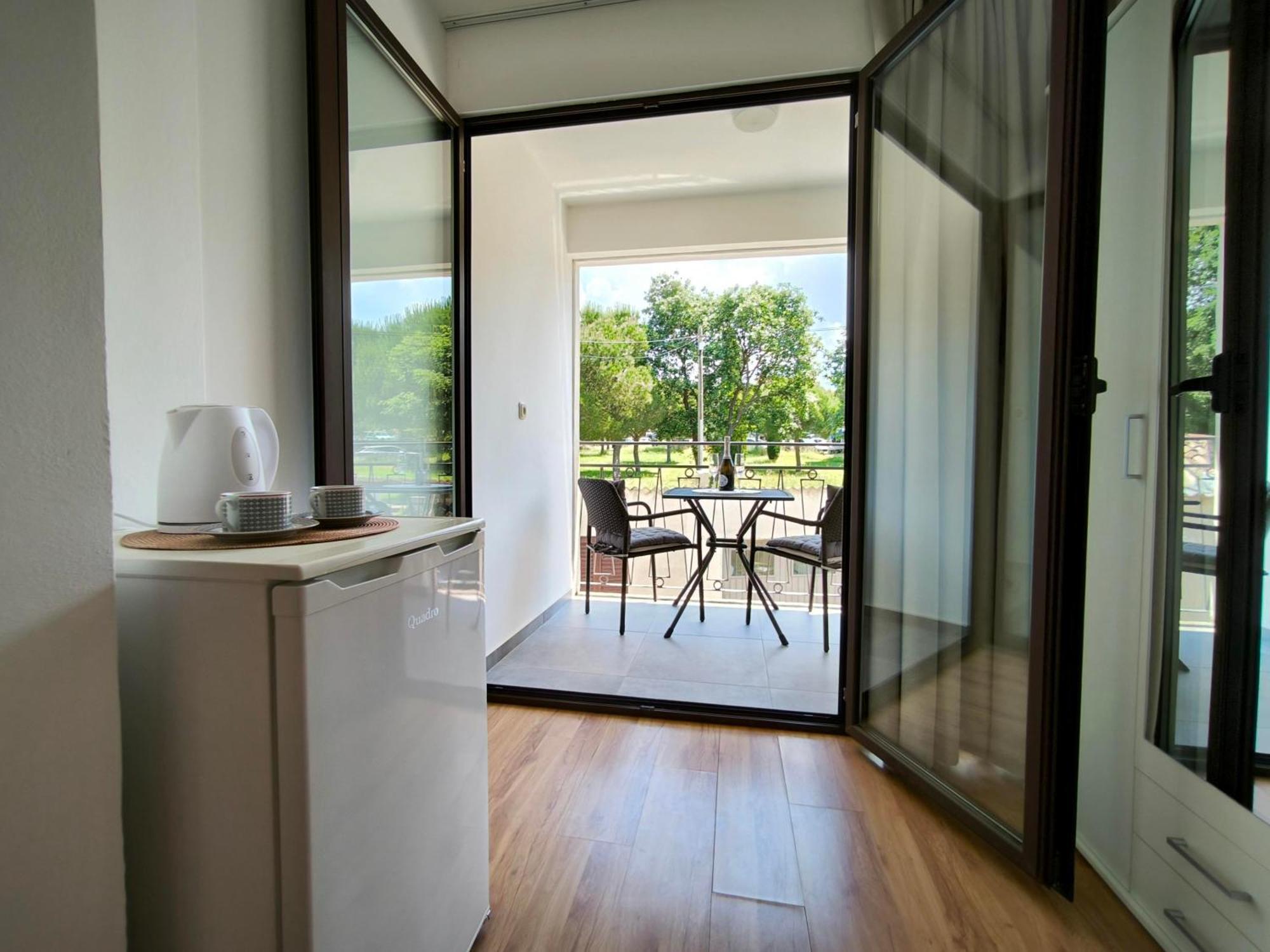 Rooms And Apartment Matika 로비니 외부 사진